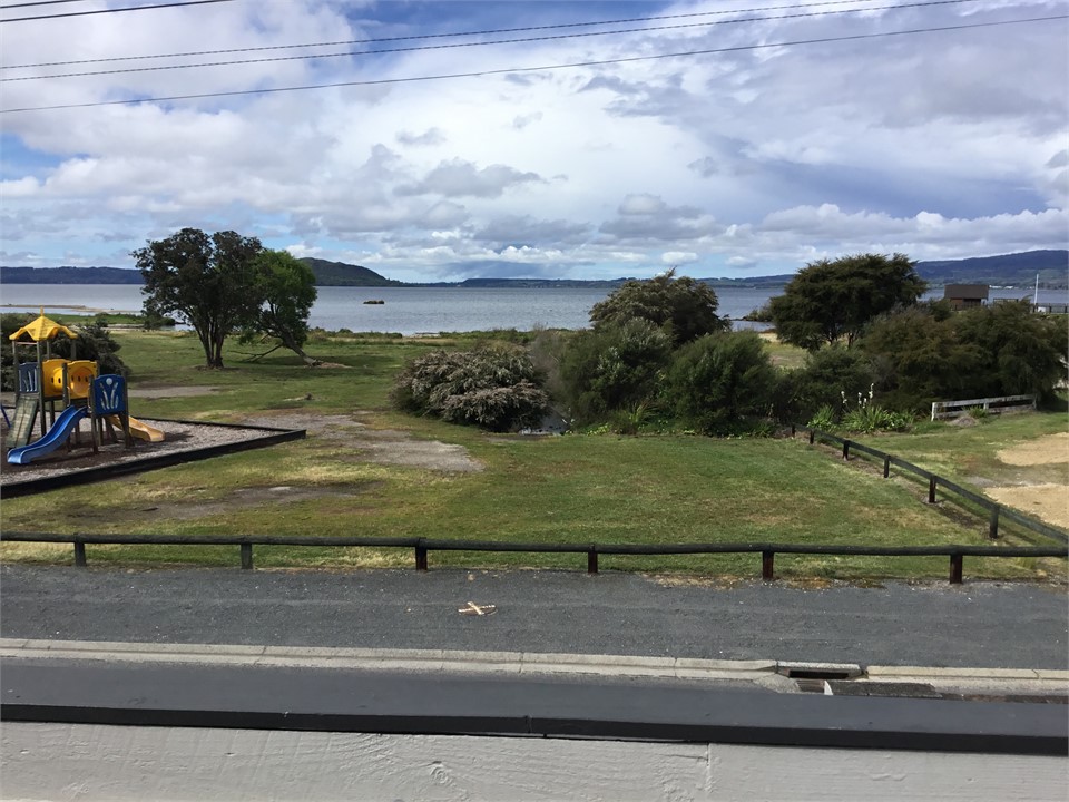 Lakeside Apartment close to city Rotorua Apartment for rent Holiday