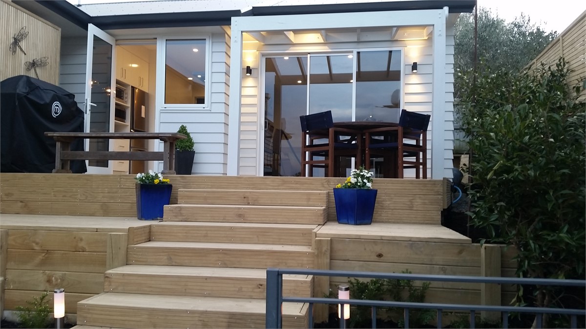 Luxurious SeaView Retreat Beachlands Residential House for rent