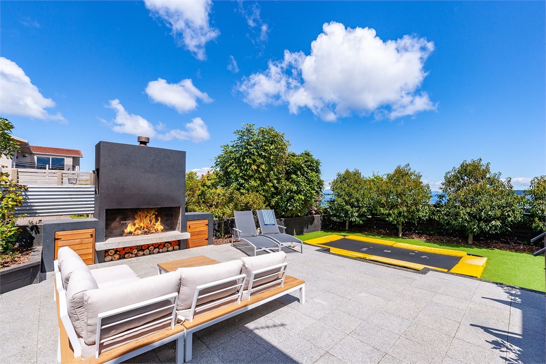 Lakeview Lookout Lake Taupo Holiday Home for rent Holiday Houses